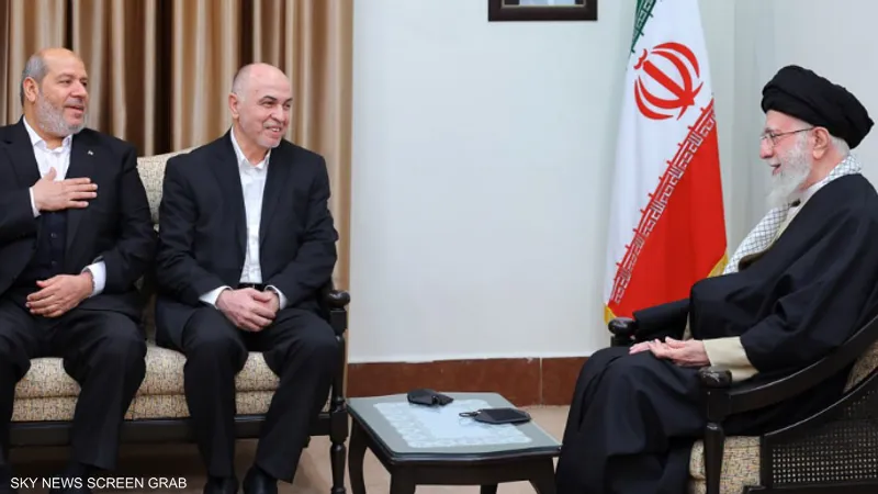 خامنئي يلتقي كبار قادة حماس في طهران