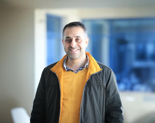 في إنجاز تاريخي غير مسبوق وفي أشهر جائزة فيزياء بالعالم، فريق ATLAS في جامعة النجاح بقيادة د. أحمد بصلات ضمن العلماء الفائزين بجائزة “Breakthrough 2025” العالمية في الفيزياء الأساسية