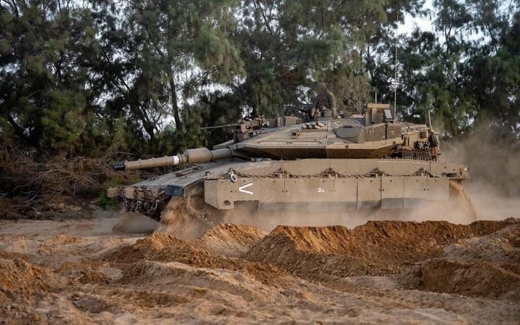 الاحتلال يبدأ عمليات في “ممر موراغ” بغزة ويهدد بتوسيع الضغط على حماس