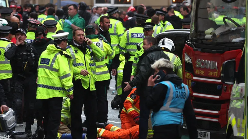 سيارة تصدم محتفلين بتتويج ليفربول وكشف هوية السائق