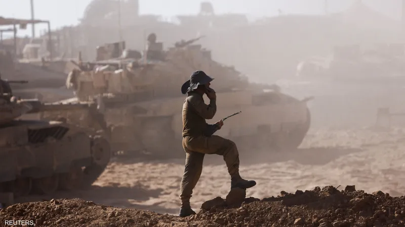 “نيران صديقة” تقتل ضابطا إسرائيليا في غزة