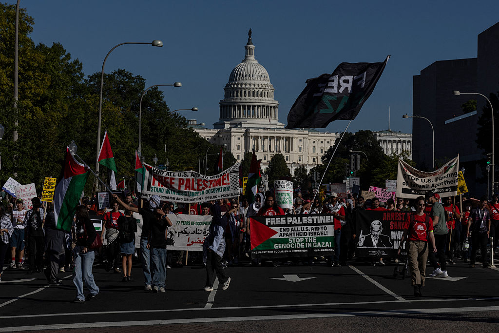 إستراتيجية إسرائيلية؟ كيان فلسطيني بلا سيادة وتطبيع مع سورية ولبنان قبل رحيل ترامب