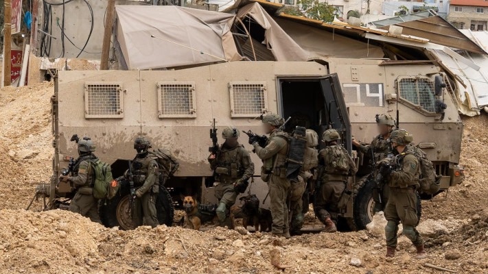 أسلحة “كاسرة للتوازن” تصل إلى الضفة وكالة مدار نيوز أسلحة “كاسرة للتوازن” تصل إلى الضفة وكالة مدار نيوز