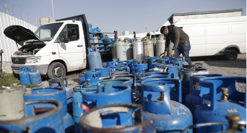 تواصل أزمة نقص الغاز وازدحام محطات التعبئة