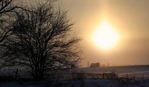 الطقس: أجواء جافة مغبرة مع ارتفاع درجات الحرارة