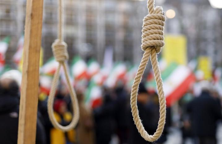 إيران تعدم شخصا أدين بتنفيذ “مهمّة” لمصلحة الموساد