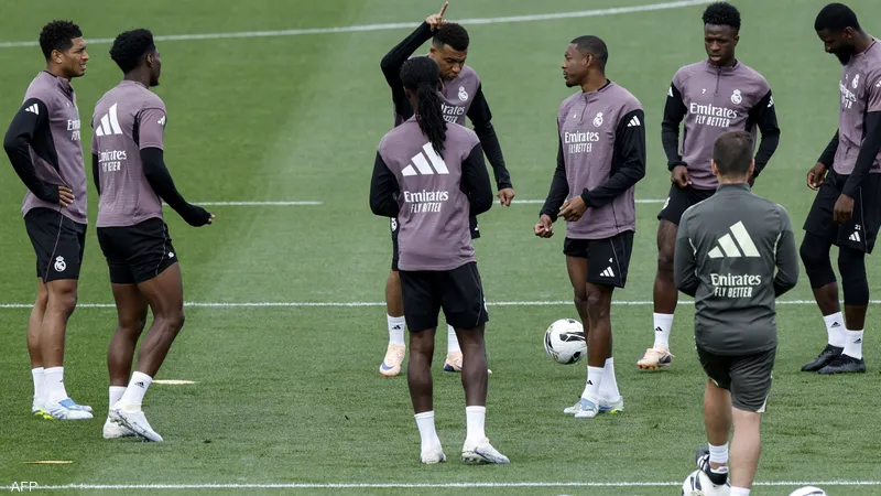 “الخيانة”.. هل ينجح ريال مدريد في فك لغز “غرفة الملابس”؟