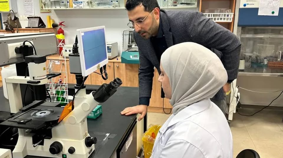 إنجاز أكاديمي لافت للطالبة “سوسانا بدير” في مجال علوم الأعصاب بجامعة النجاح الوطنية