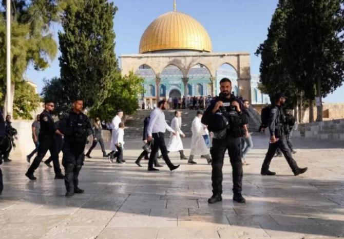 تقليص الحراس وتعطيل التوثيق.. الاحتلال يوسع التعتيم على انتهاكات الأقصى