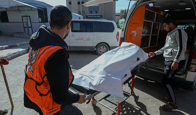 قبل ساعات من زفافه.. استشهاد شاب بقصف إسرائيلي في خانيونس
