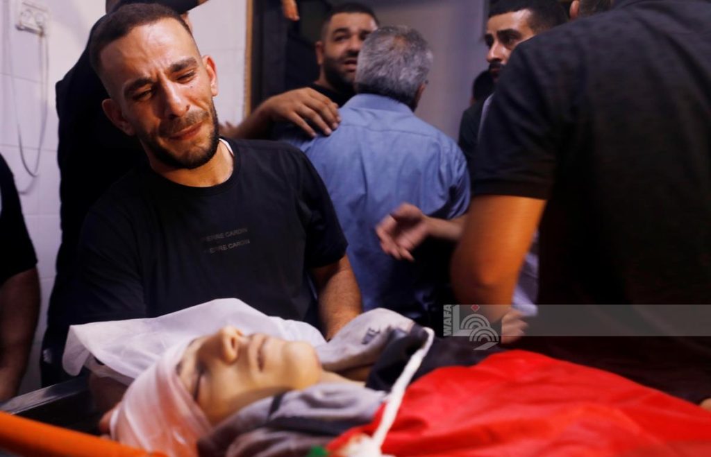 شهيد وعدد من الإصابات برصاص الاحتلال خلال اقتحام الاحتلال مخيم قلنديا