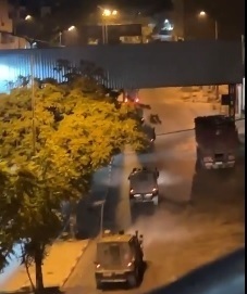 الجيش الاسرائيلي يقتحم مخيم الدهيشة والهلال الاحمر يخلي 40 طفلا