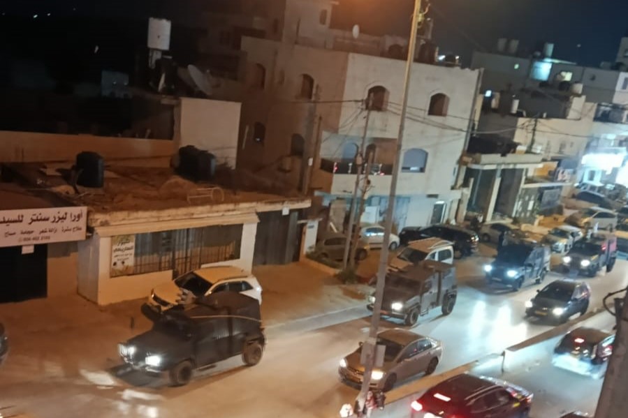 إصابة فتى برصاص الاحتلال خلال اقتحام مخيم قلنديا