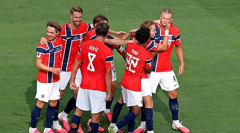 النرويج تتطيح بالبرازيل بثنائية النجم هالاند